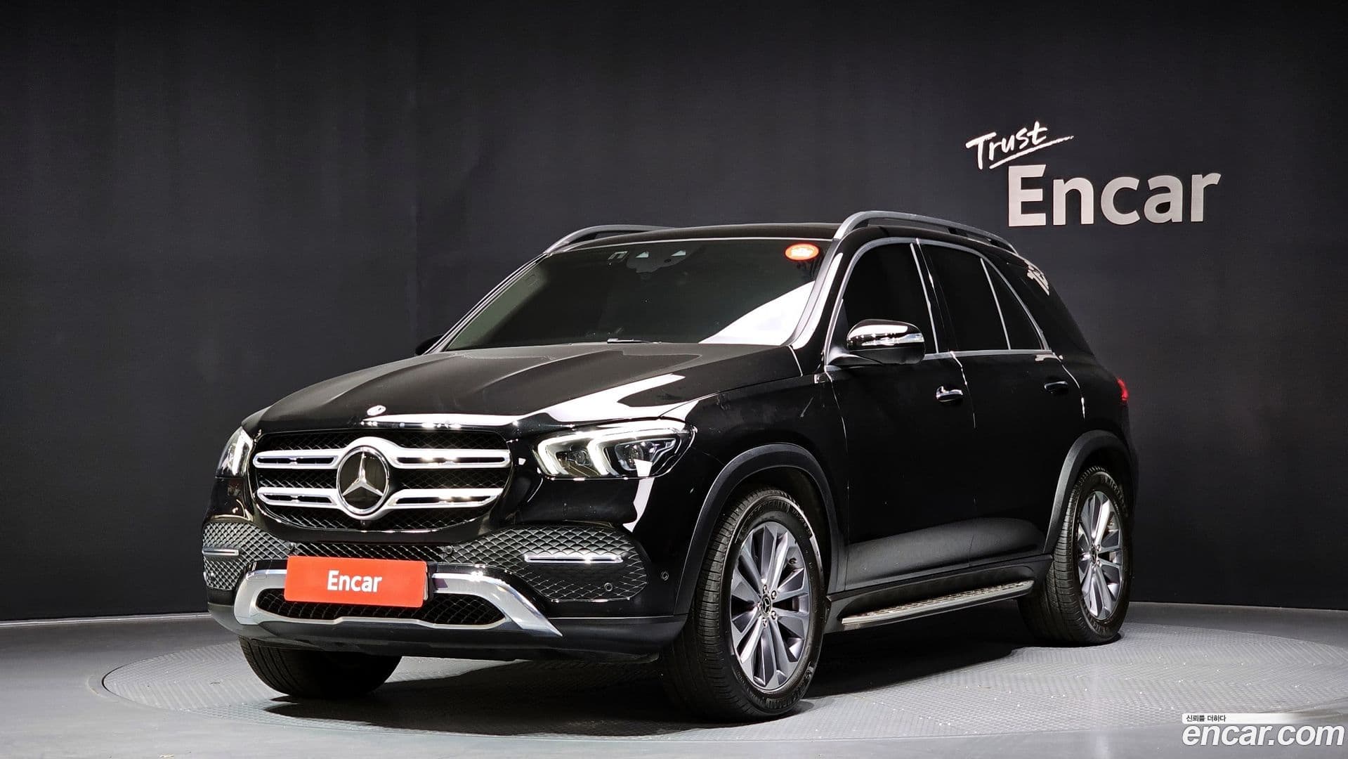 Main__Slider__Photo:GLE-Class Mercedes-Benz 2022.11-0