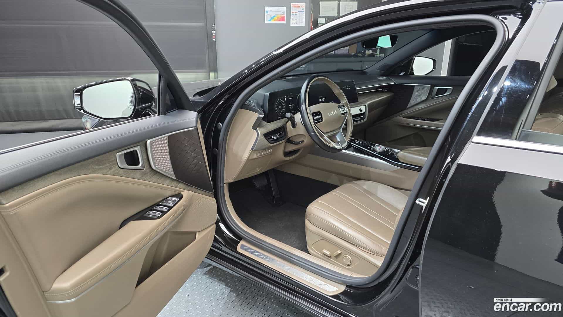 K8 Kia 2022.0-INNER-010