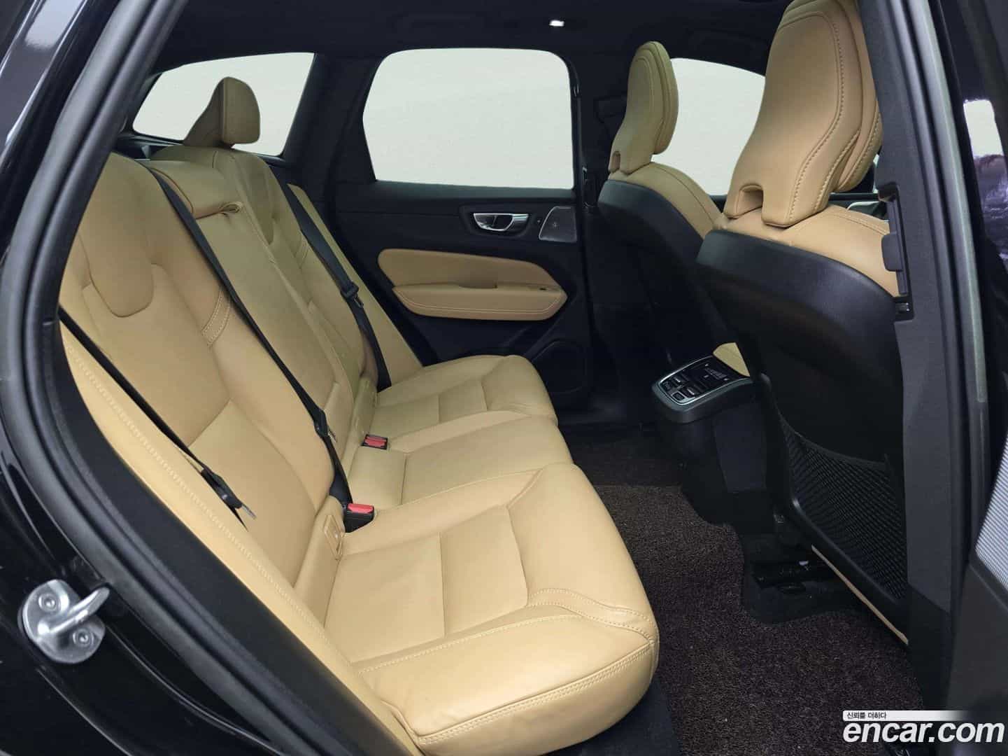 XC60 Volvo 2023.3-OPTION-016