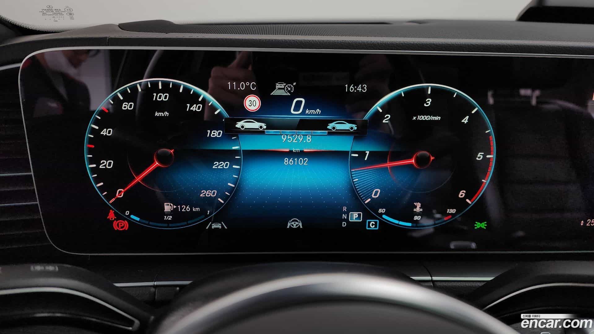 GLS-Class Mercedes-Benz 2022.7-INNER-008