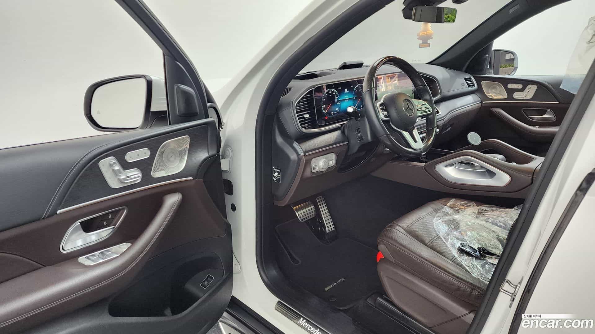 GLS-Class Mercedes-Benz 2022.7-INNER-010