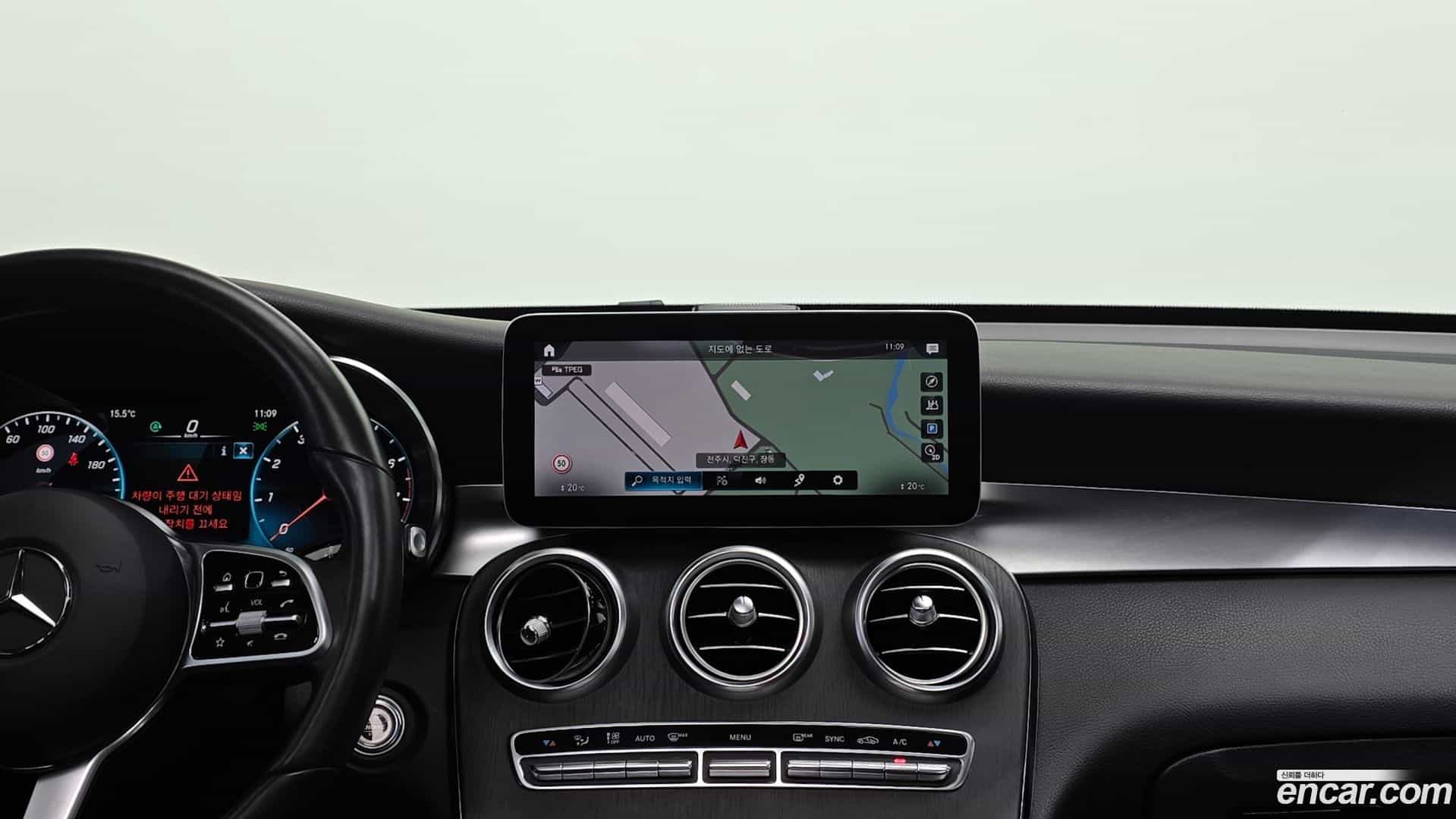 GLC-Class Mercedes-Benz 2020.3-OPTION-020