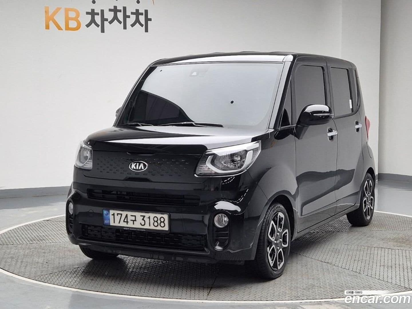 Main__Slider__Photo:RAY Kia 2021.5-0