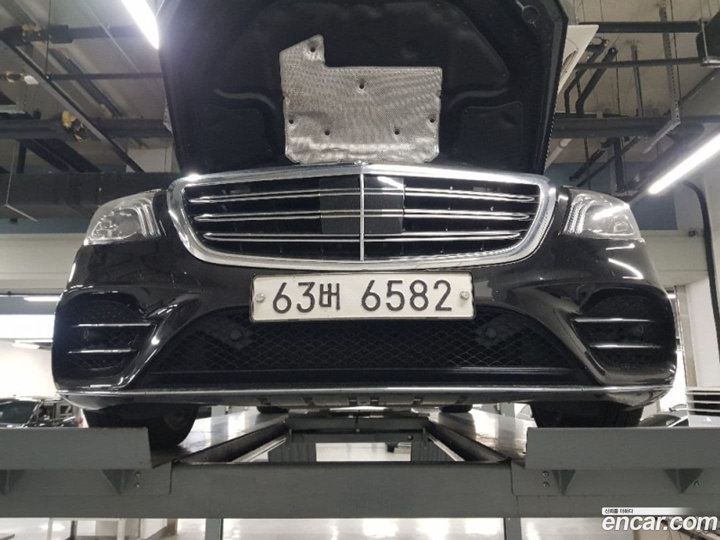 Main__Slider__Photo:S-Class Mercedes-Benz 2017.10-0