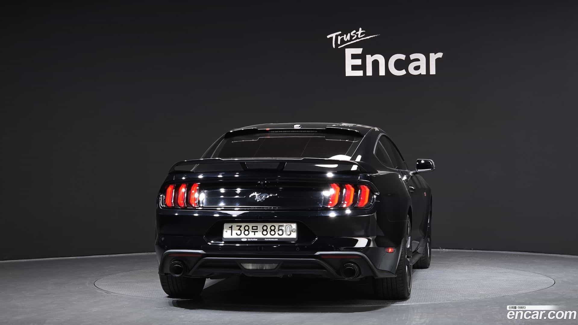 Mustang Ford 2019.9-OUTER-004