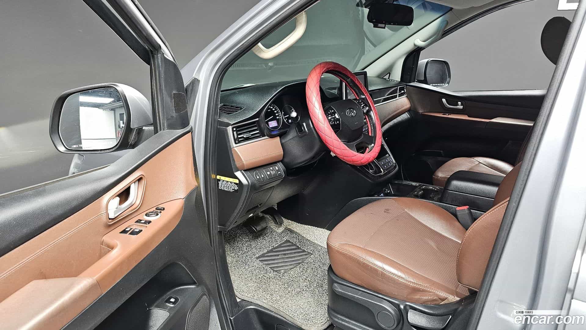 Starex Hyundai 2018.2-OPTION-016