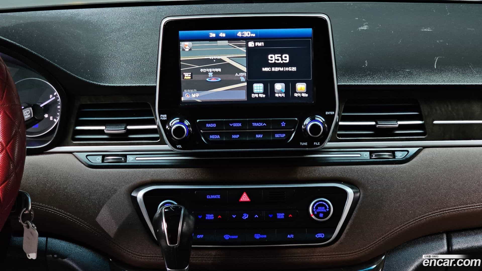 Starex Hyundai 2018.2-OPTION-018