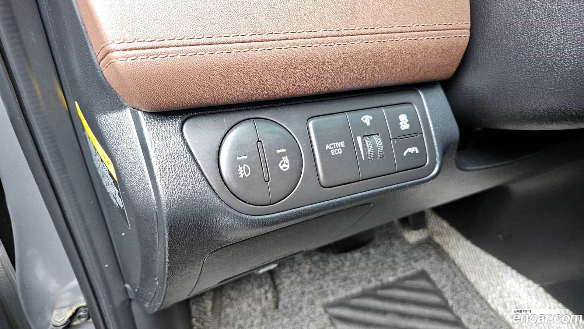 Starex Hyundai 2018.2-OPTION-022