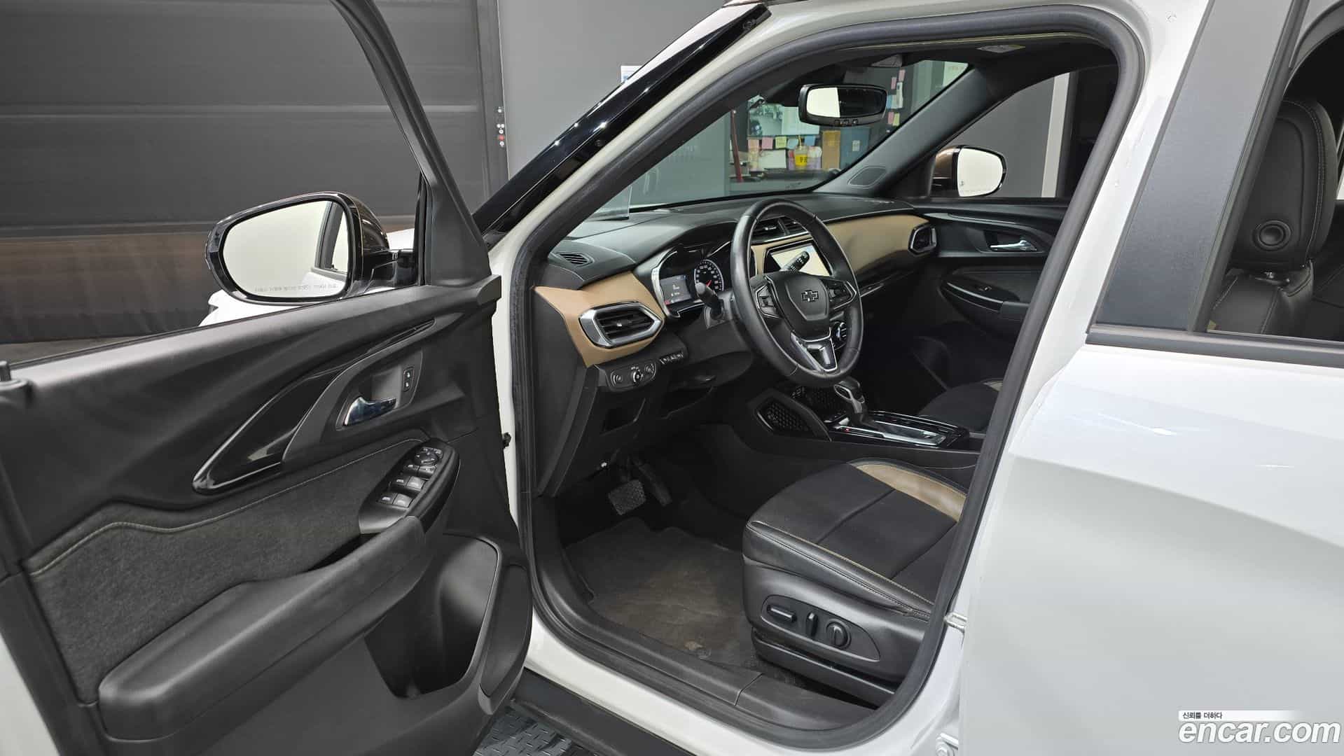 Trailblazer Chevrolet 2021.4-INNER-010