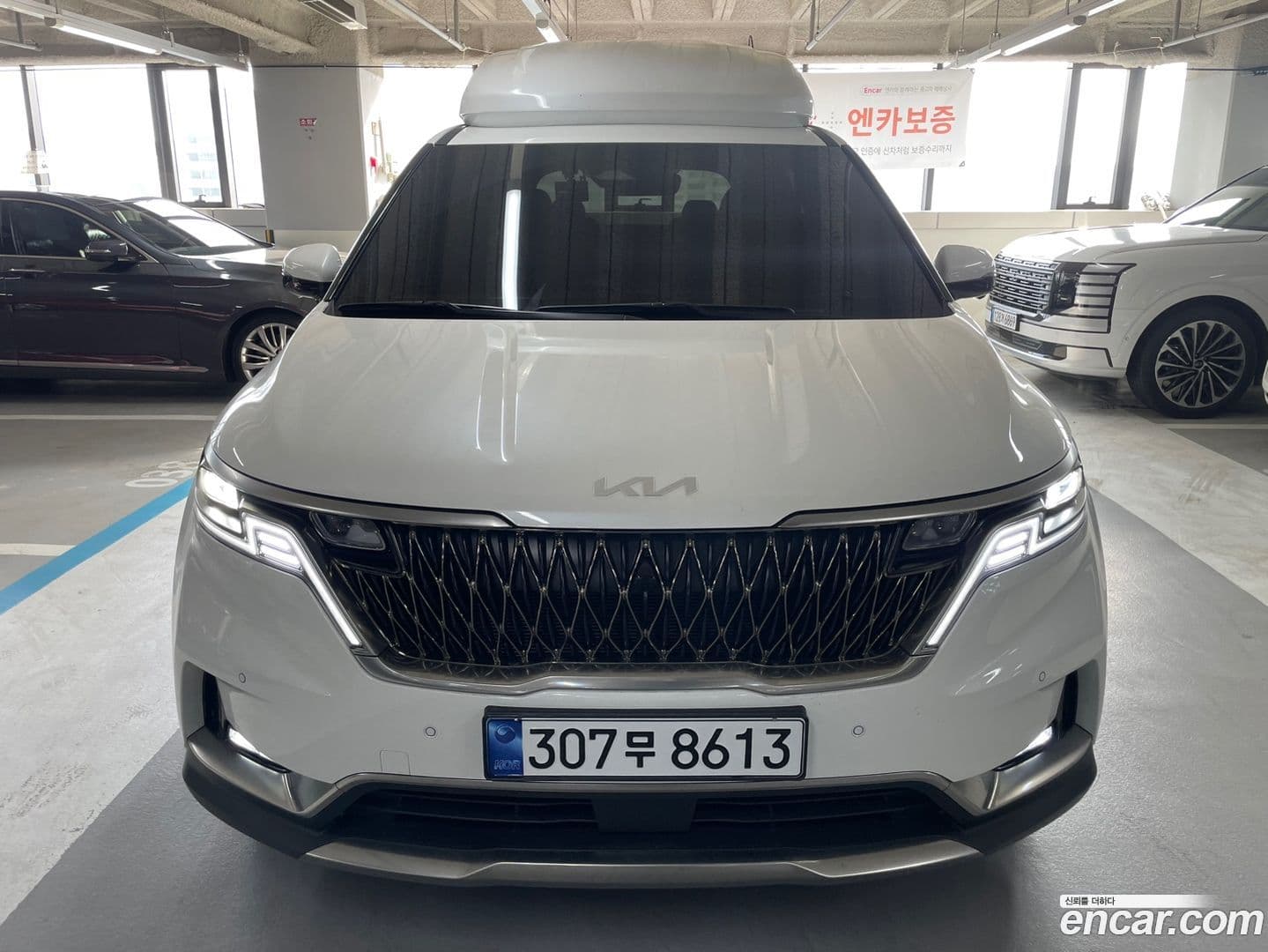 Main__Slider__Photo:Canival Kia 2023.5-0