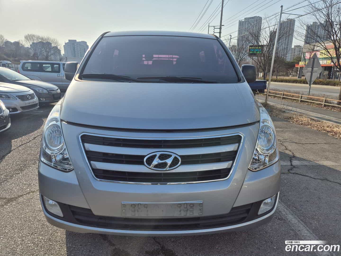 Starex Hyundai 2017.5-OUTER-001