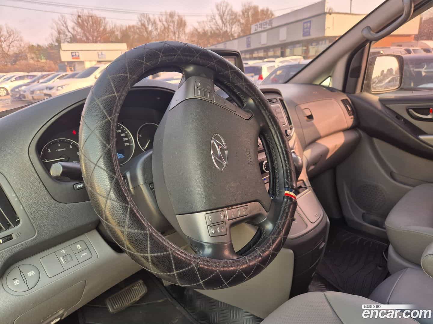 Starex Hyundai 2017.5-OPTION-020