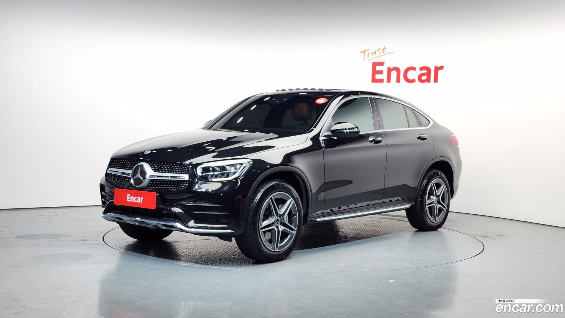 Main__Slider__Photo:GLC-Class Mercedes-Benz 2023.2-0