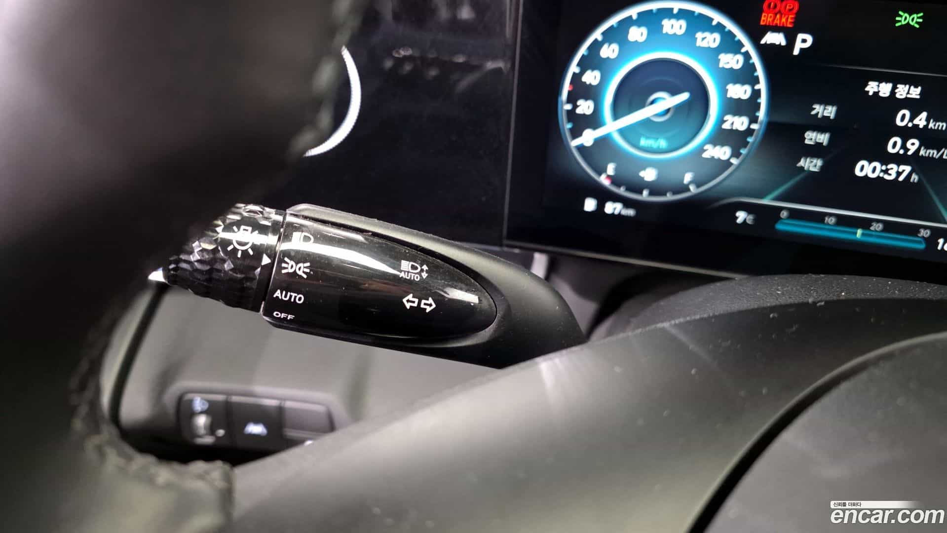 AVANTE Hyundai 2021.1-OPTION-020