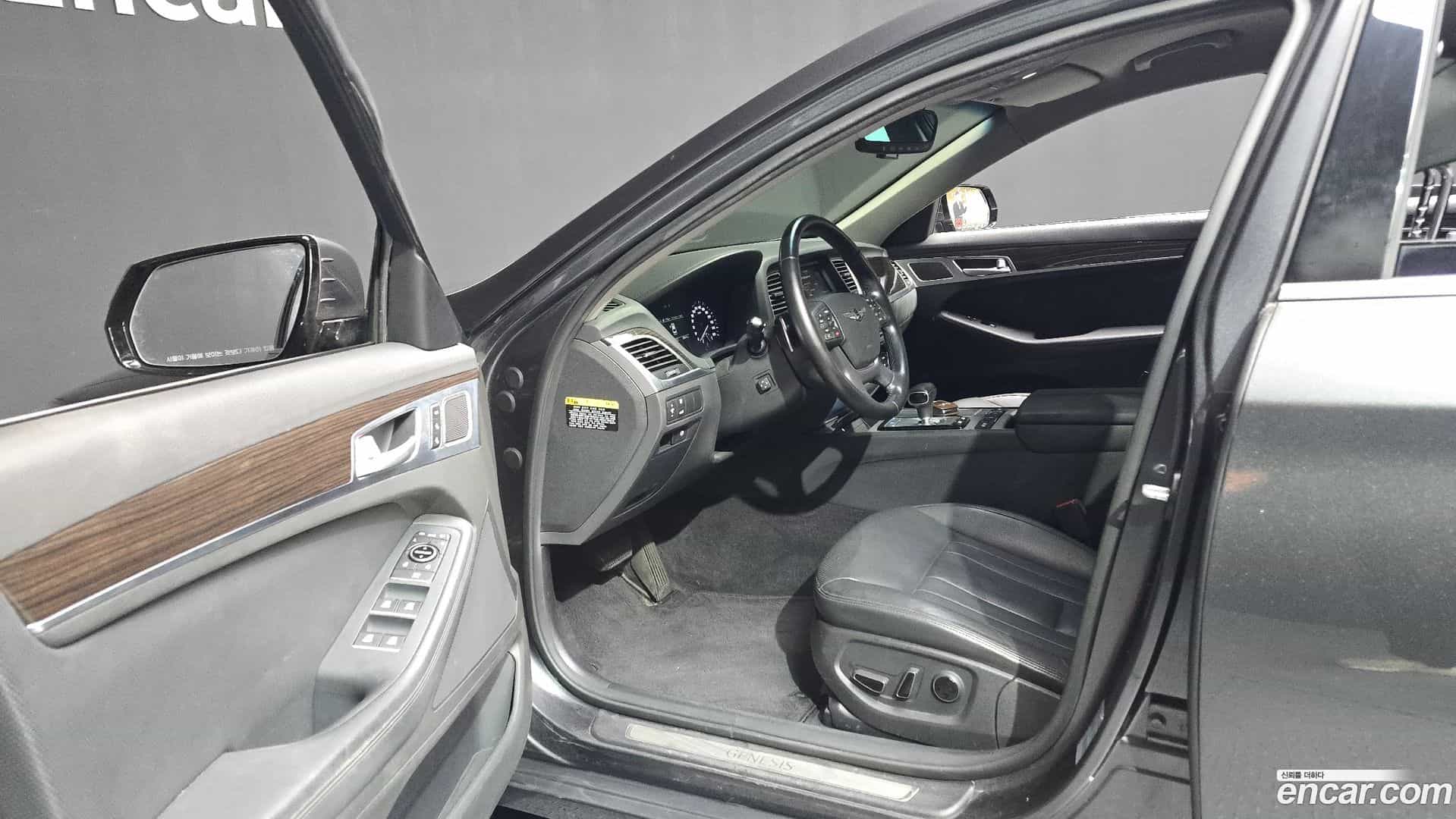 G80 Genesis 2017.2-INNER-010