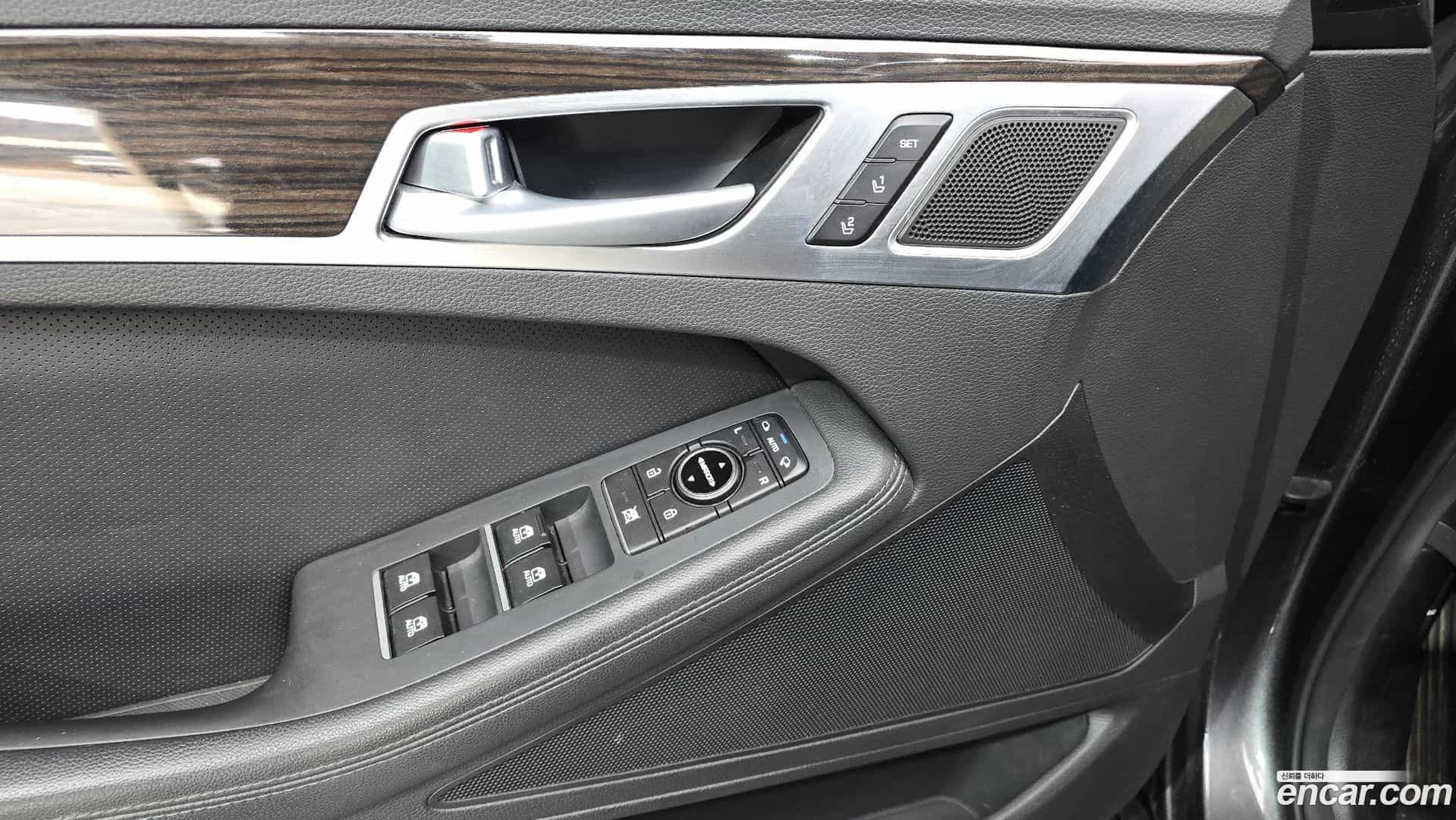 G80 Genesis 2017.2-OPTION-023