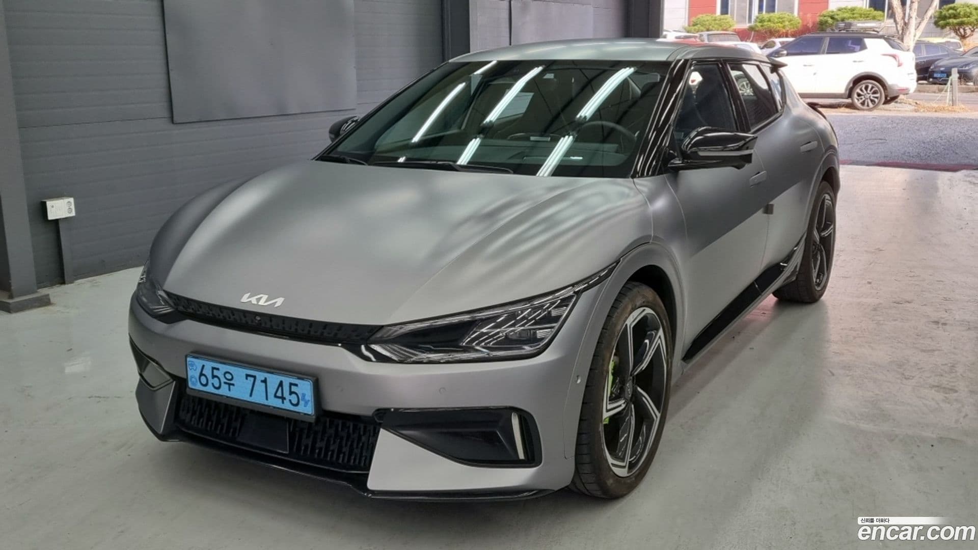 Main__Slider__Photo:EV6 Kia 2023.2-0