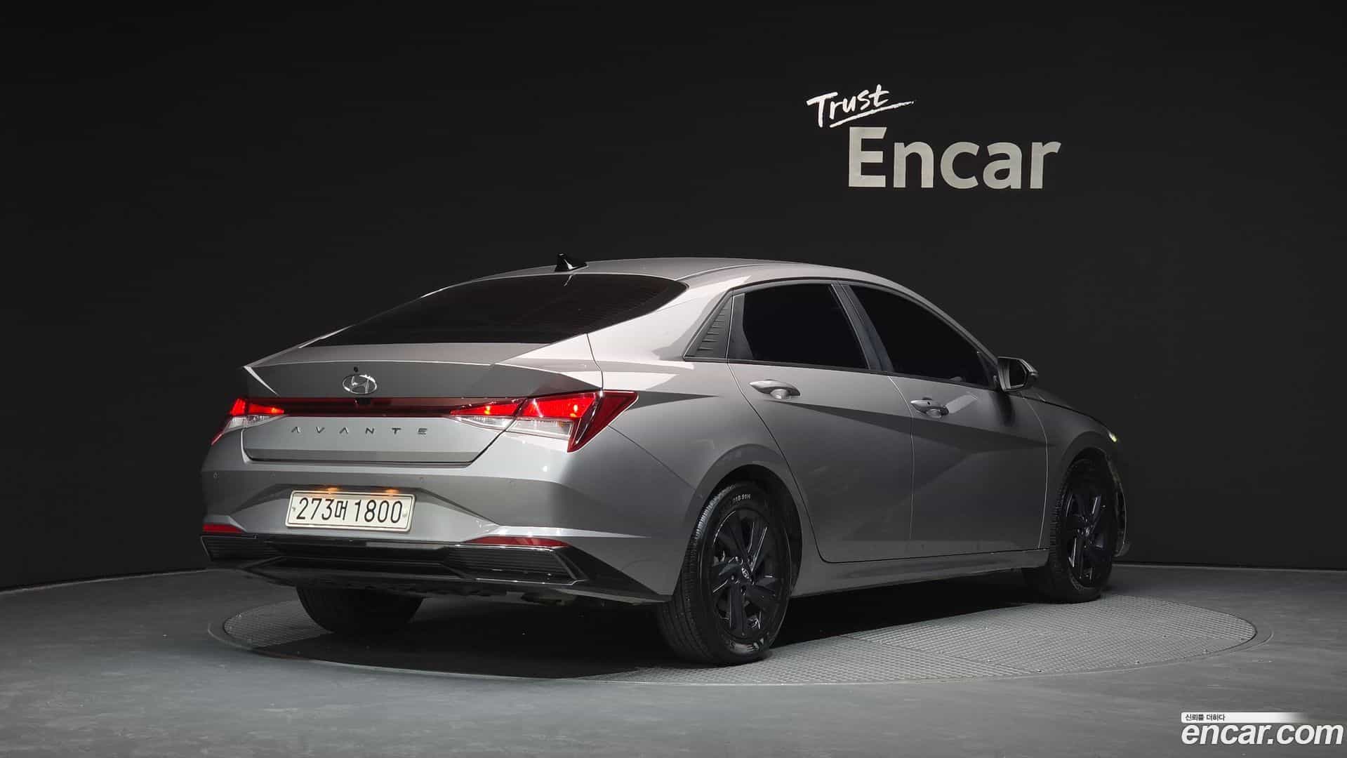AVANTE Hyundai 2022.0-OUTER-002