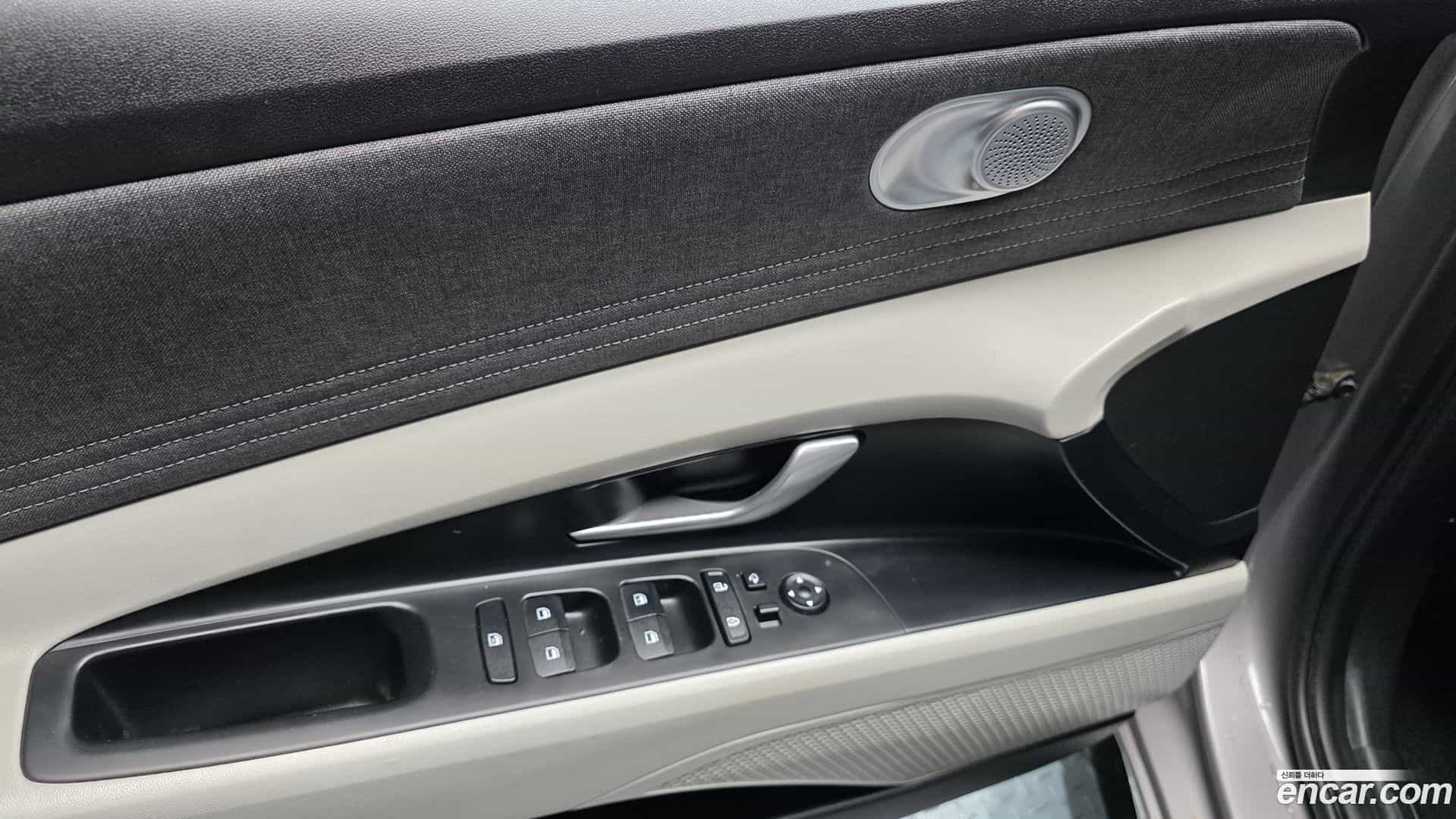 AVANTE Hyundai 2022.0-OPTION-022