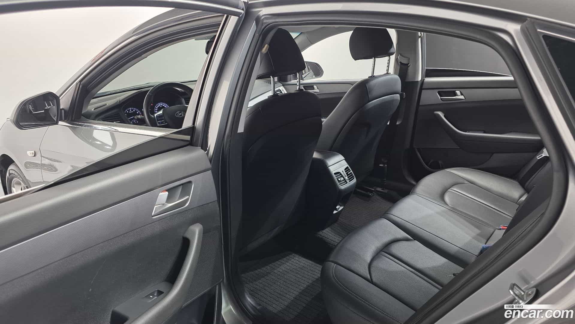 Sonata Hyundai 2017.8-OPTION-022