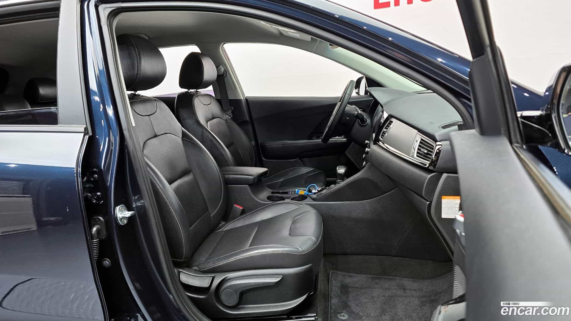 Niro Kia 2016.4-INNER-010