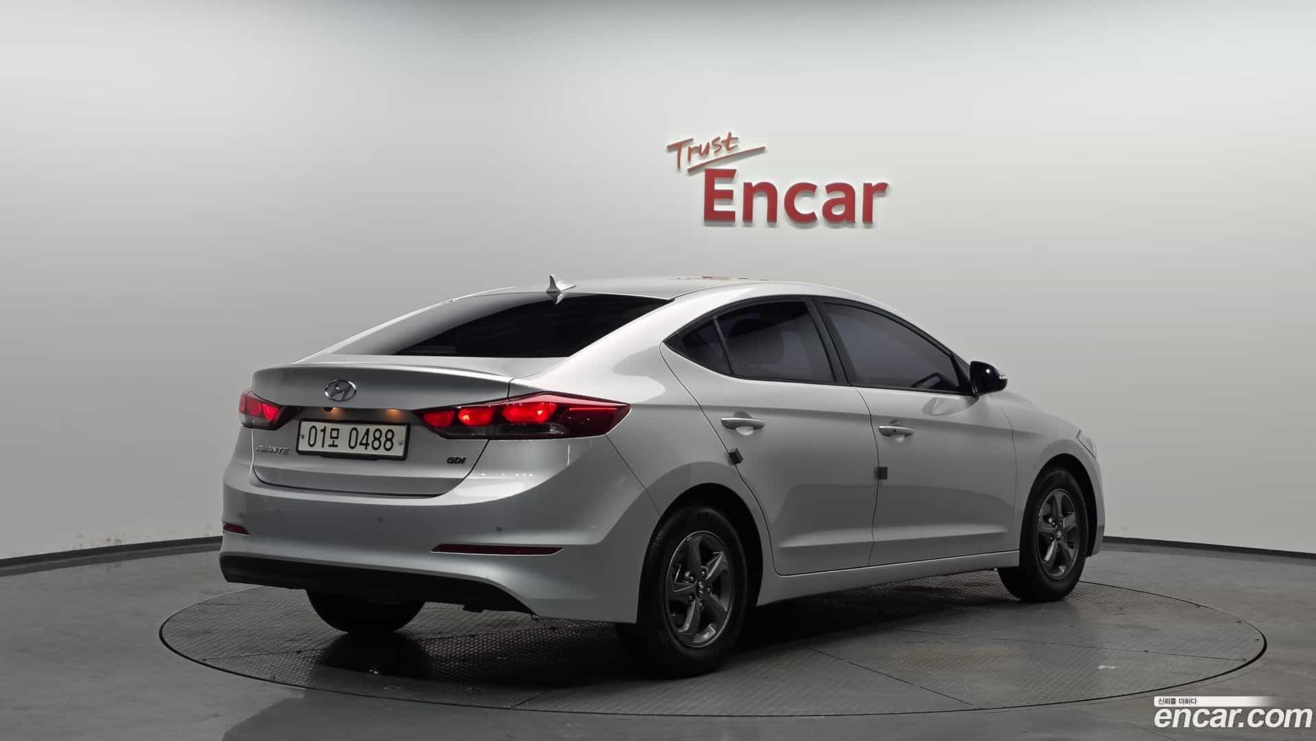 AVANTE Hyundai 2016.1-OUTER-002