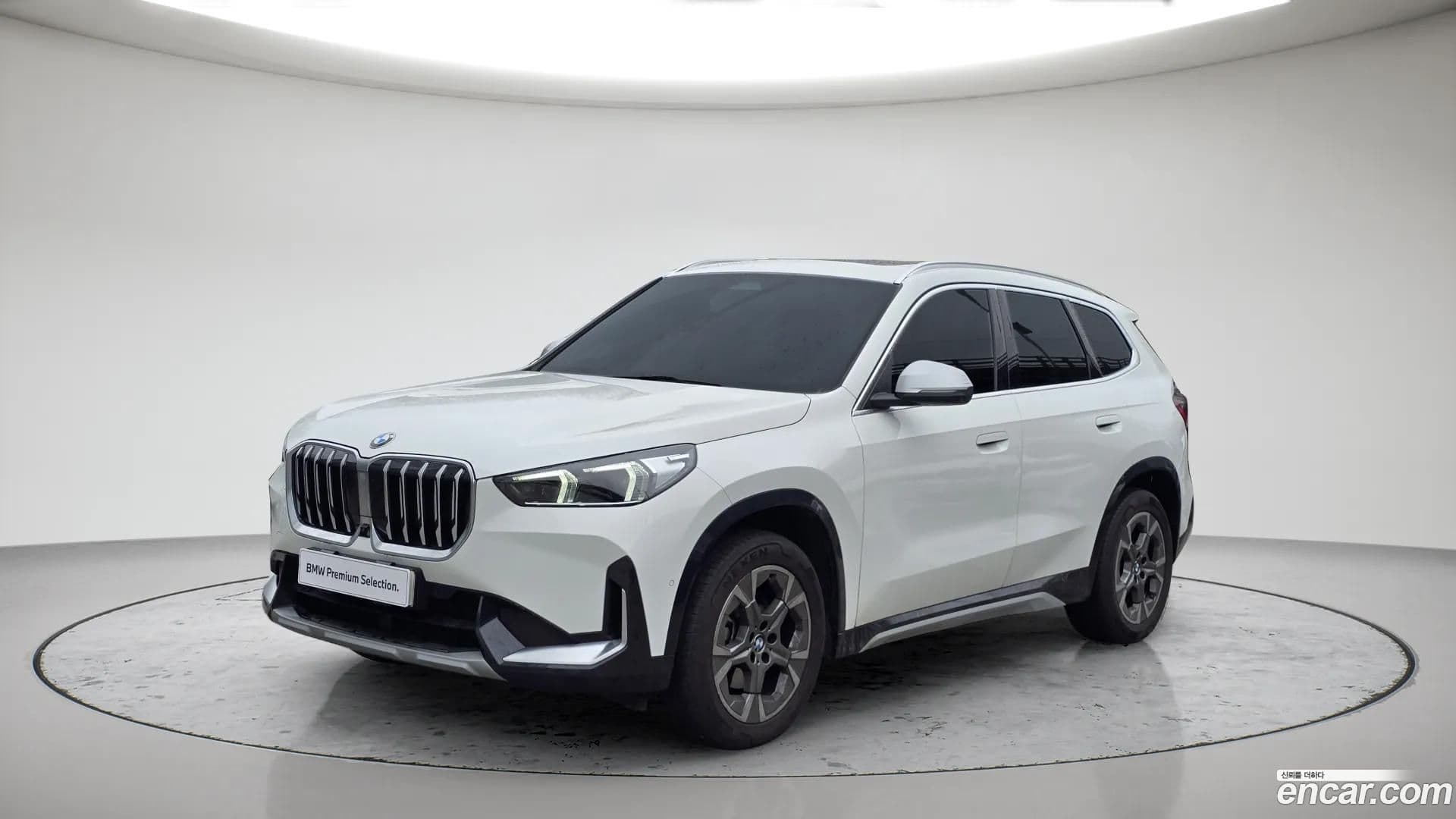 Main__Slider__Photo:X1 BMW 2023.10-0