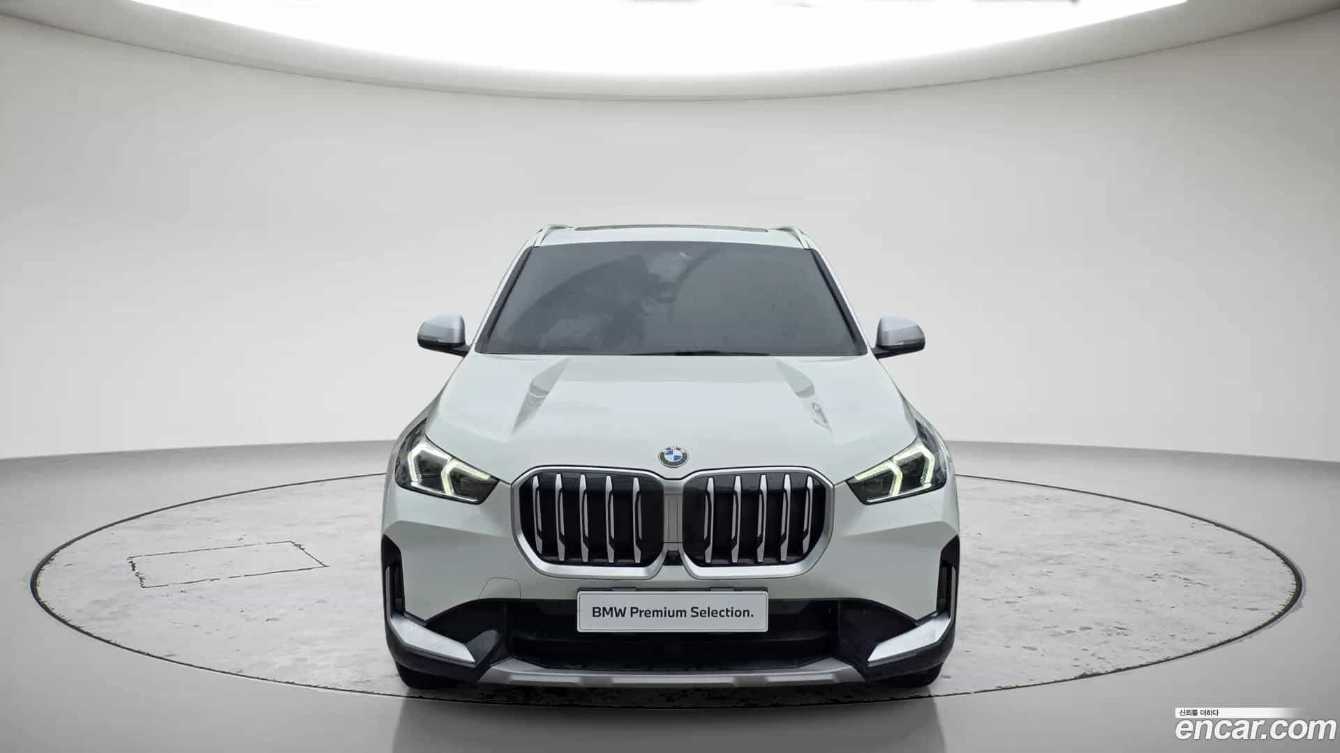 X1 BMW 2023.10-OUTER-003