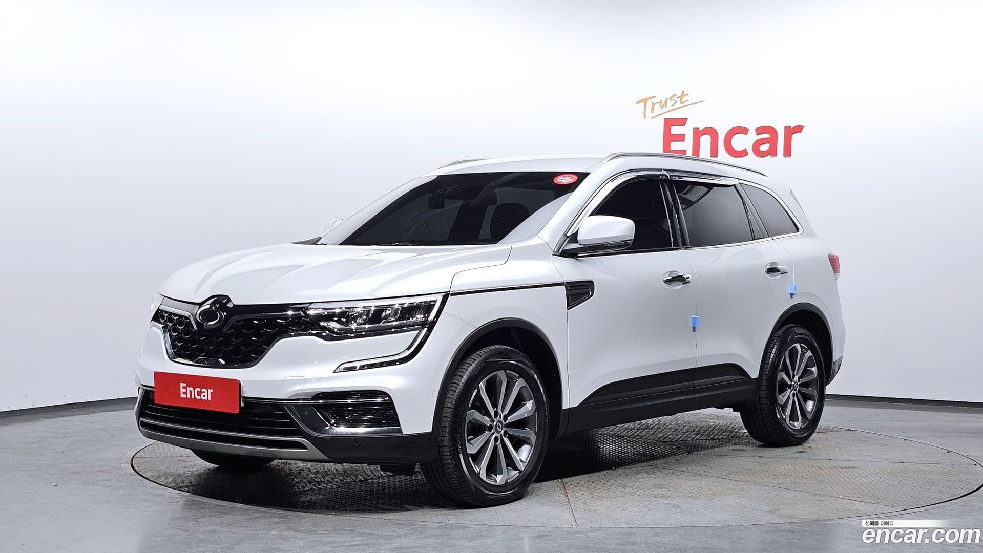 Main__Slider__Photo:QM6 Renault Korea 2022.2-0