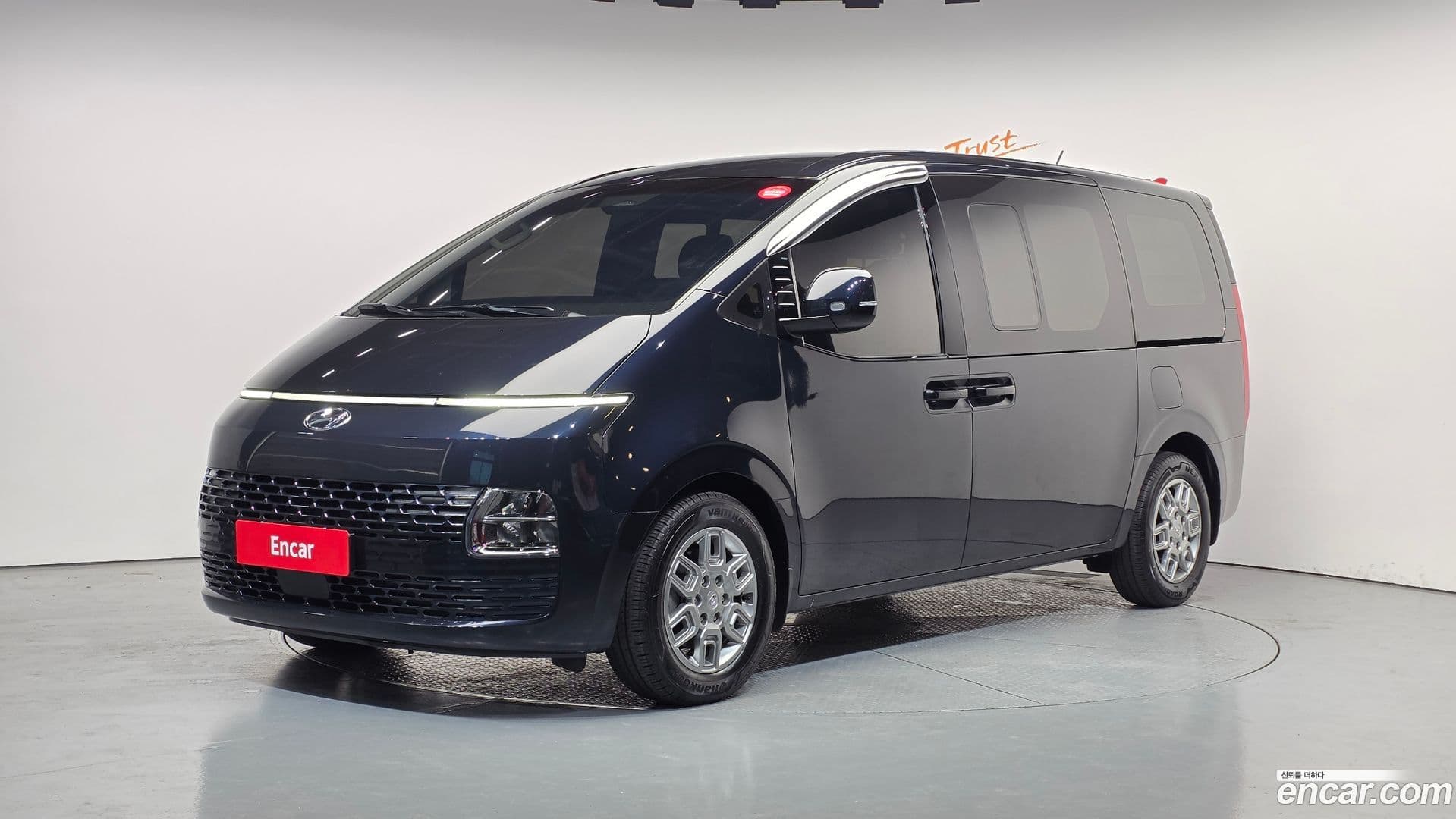Main__Slider__Photo:Staria Hyundai 2021.9-0