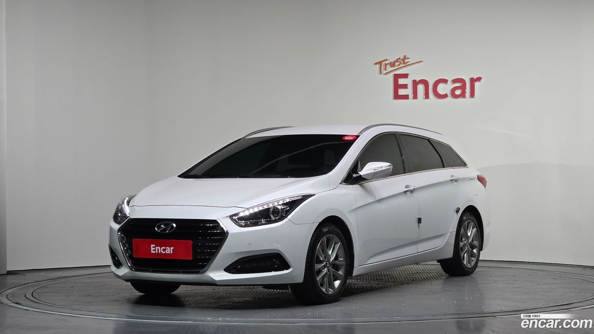 Main__Slider__Photo:i40 Hyundai 2017.5-0
