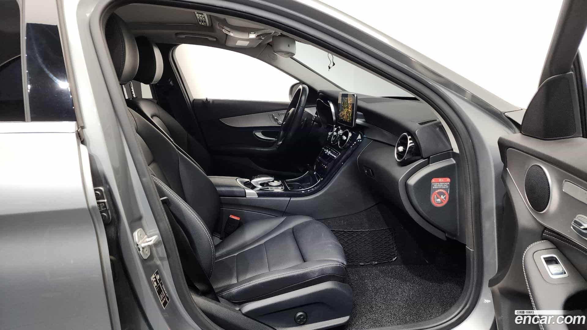 C-Class Mercedes-Benz 2015.1-OPTION-015