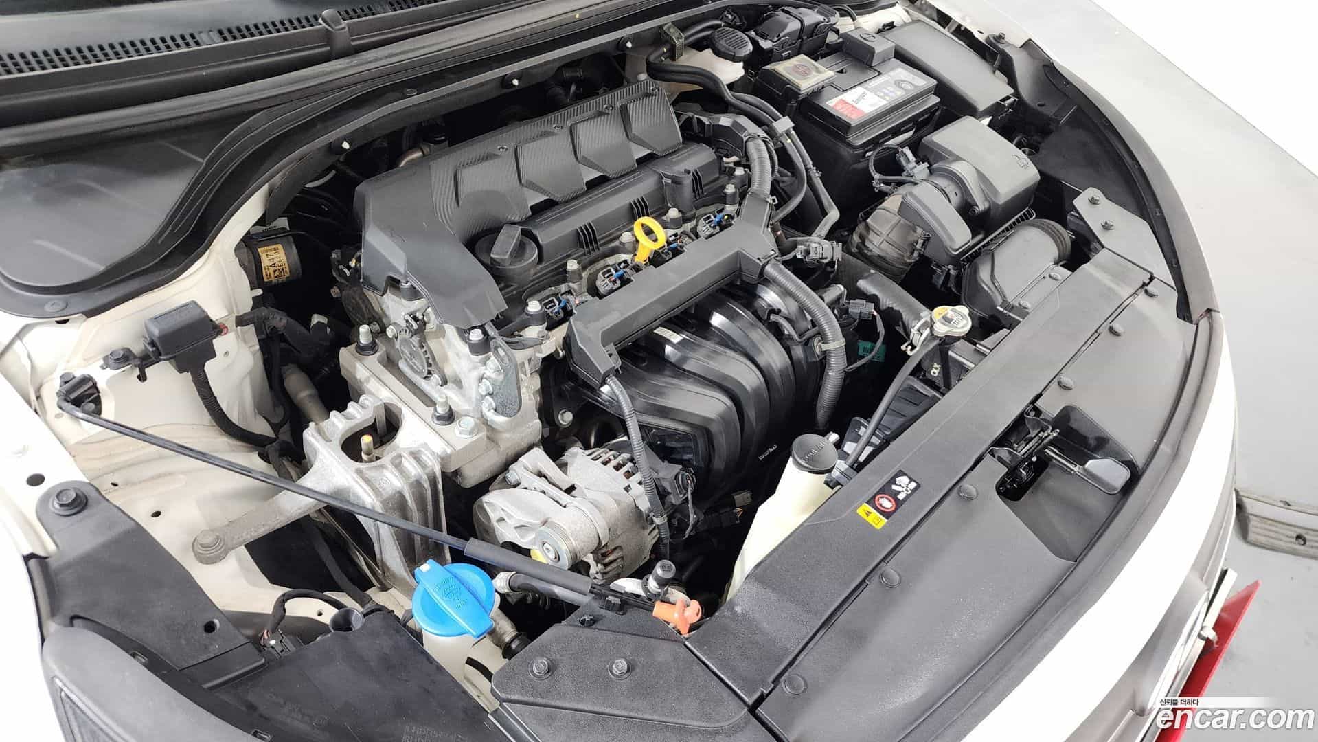 AVANTE Hyundai 2020.0-OUTER-006