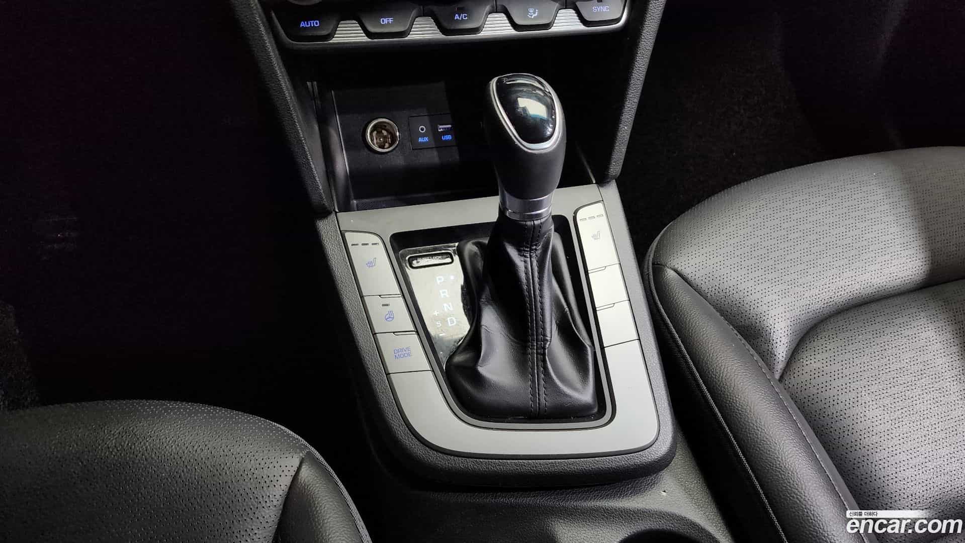 AVANTE Hyundai 2020.0-INNER-009