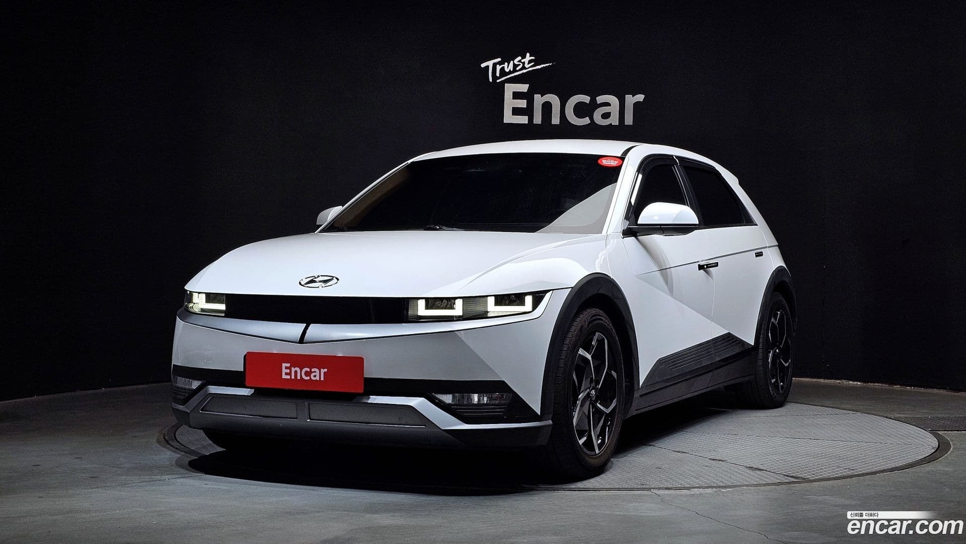 Main__Slider__Photo:Ioniq5 Hyundai 2021.10-0