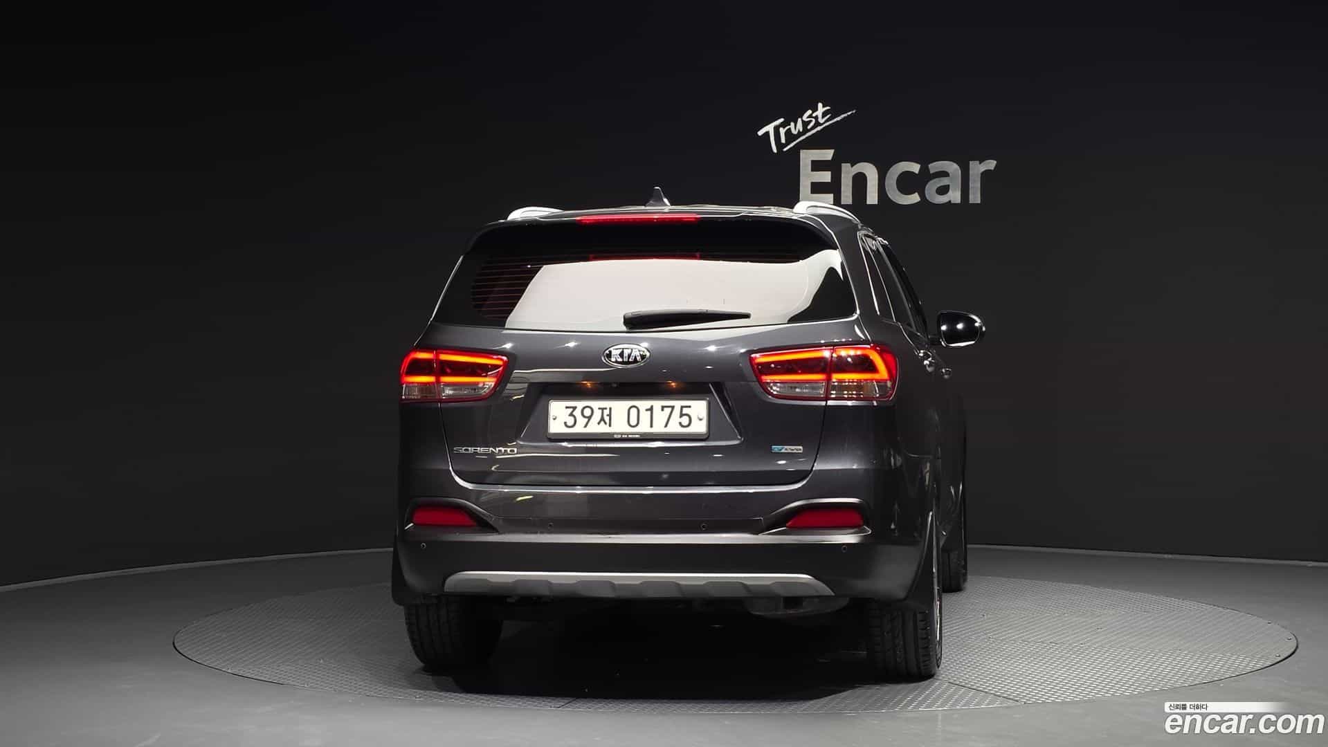 Sorento Kia 2016.8-OUTER-004