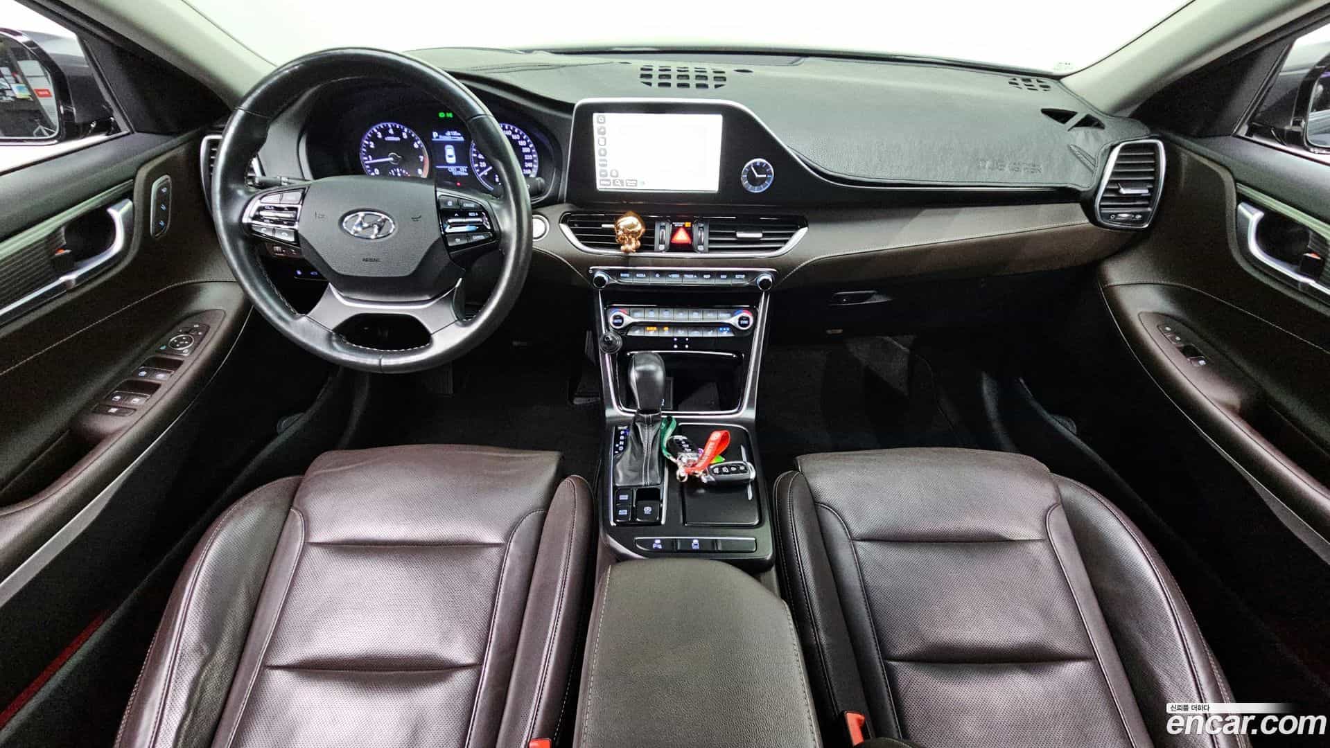 Grandeur Hyundai 2017.2-INNER-007