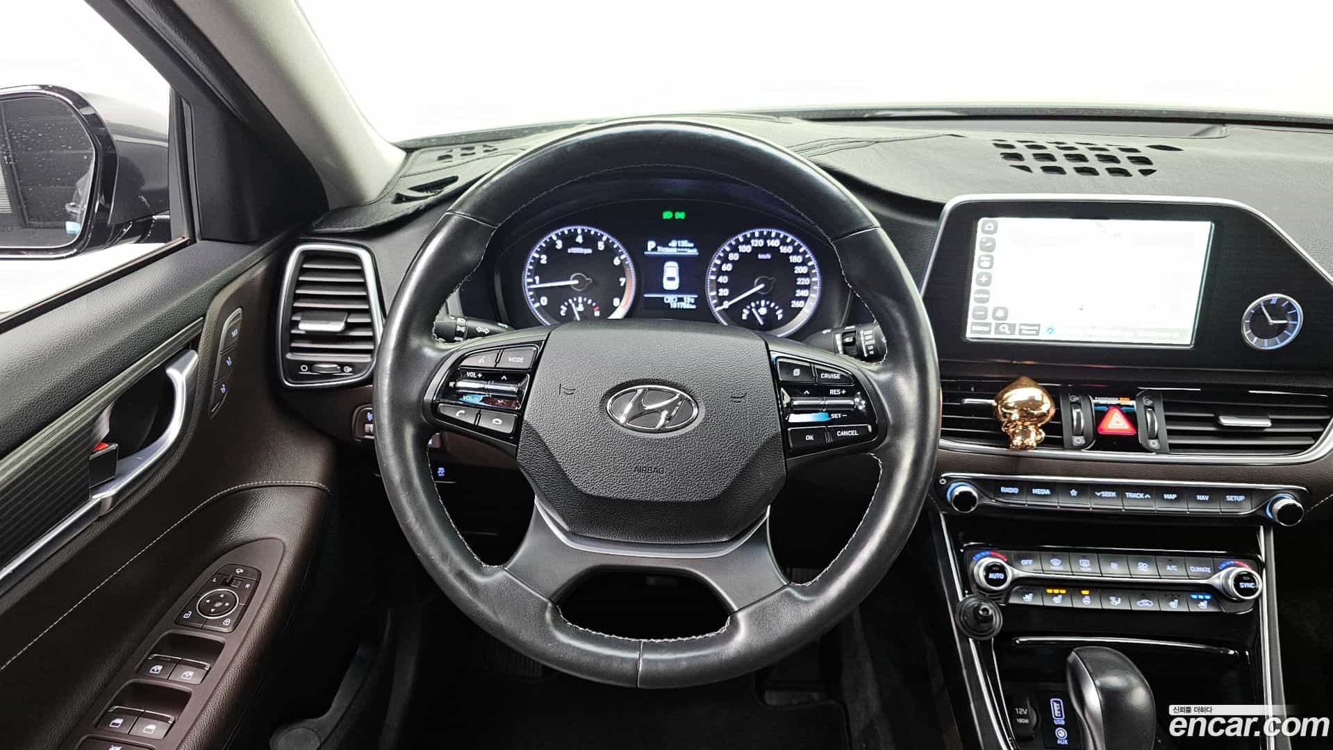 Grandeur Hyundai 2017.2-OPTION-018