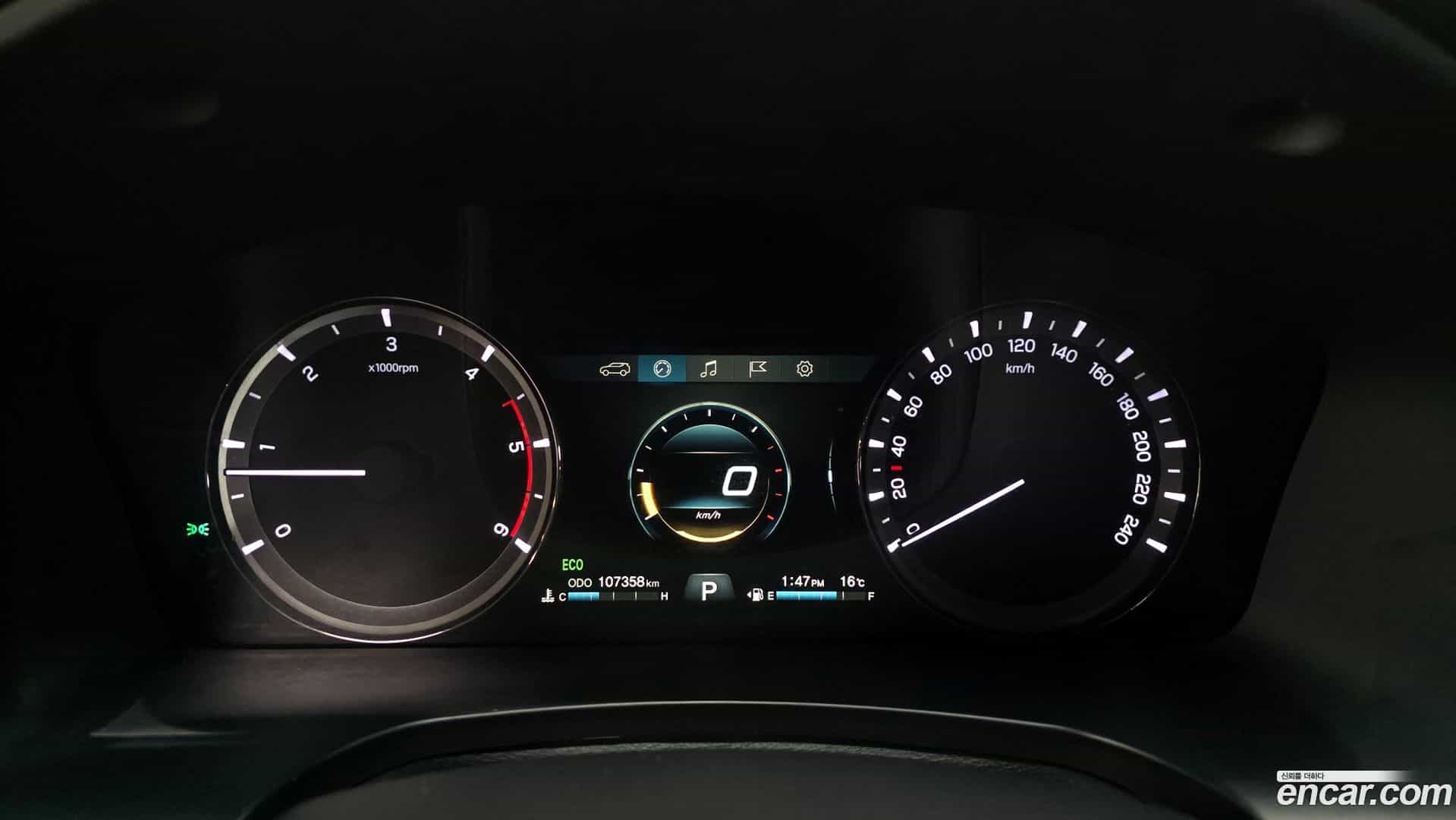 Rexton KG Mobility 2020.2-INNER-008