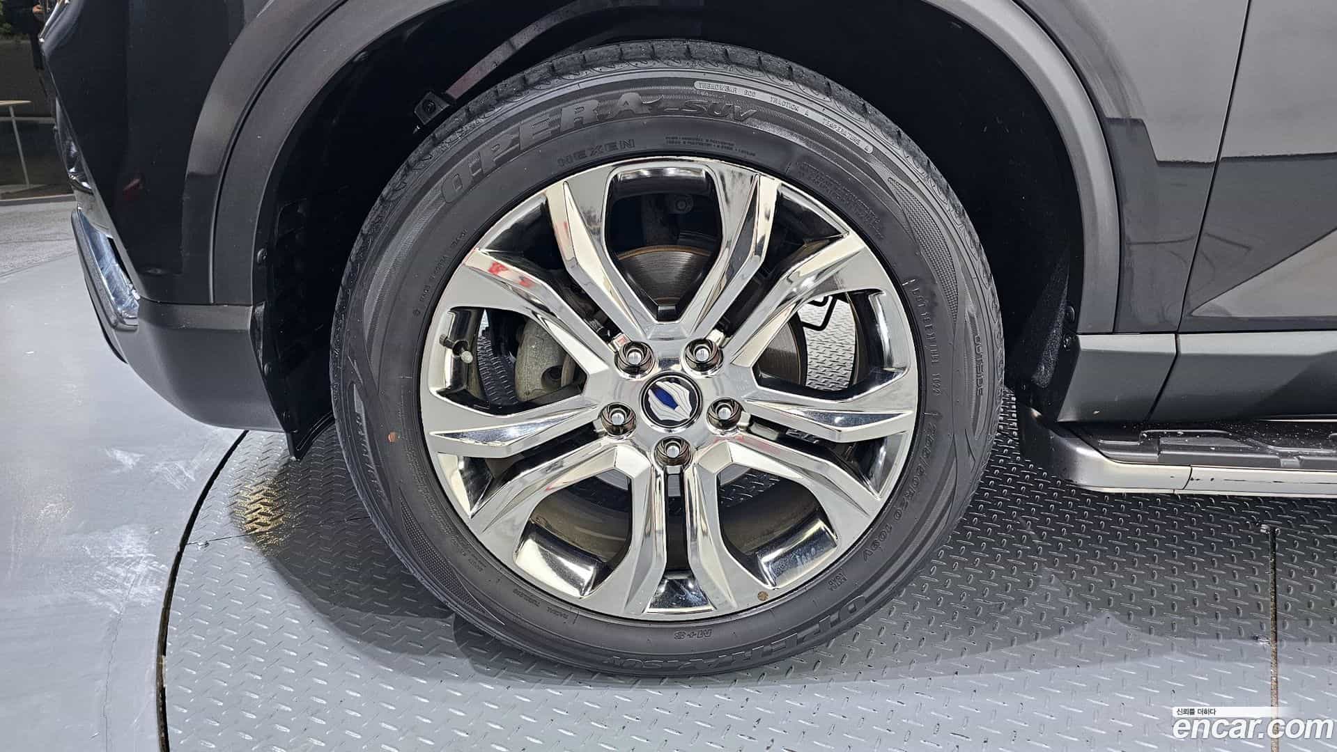 Rexton KG Mobility 2018.6-OUTER-005