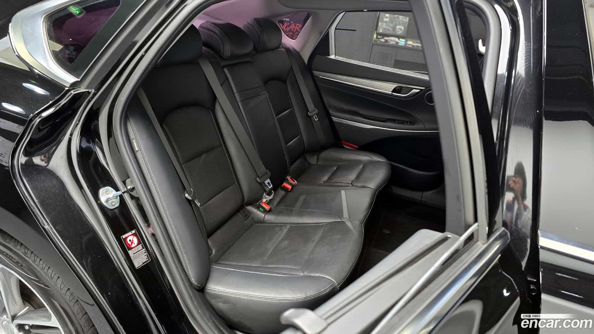 Grandeur Hyundai 2018.6-OPTION-016