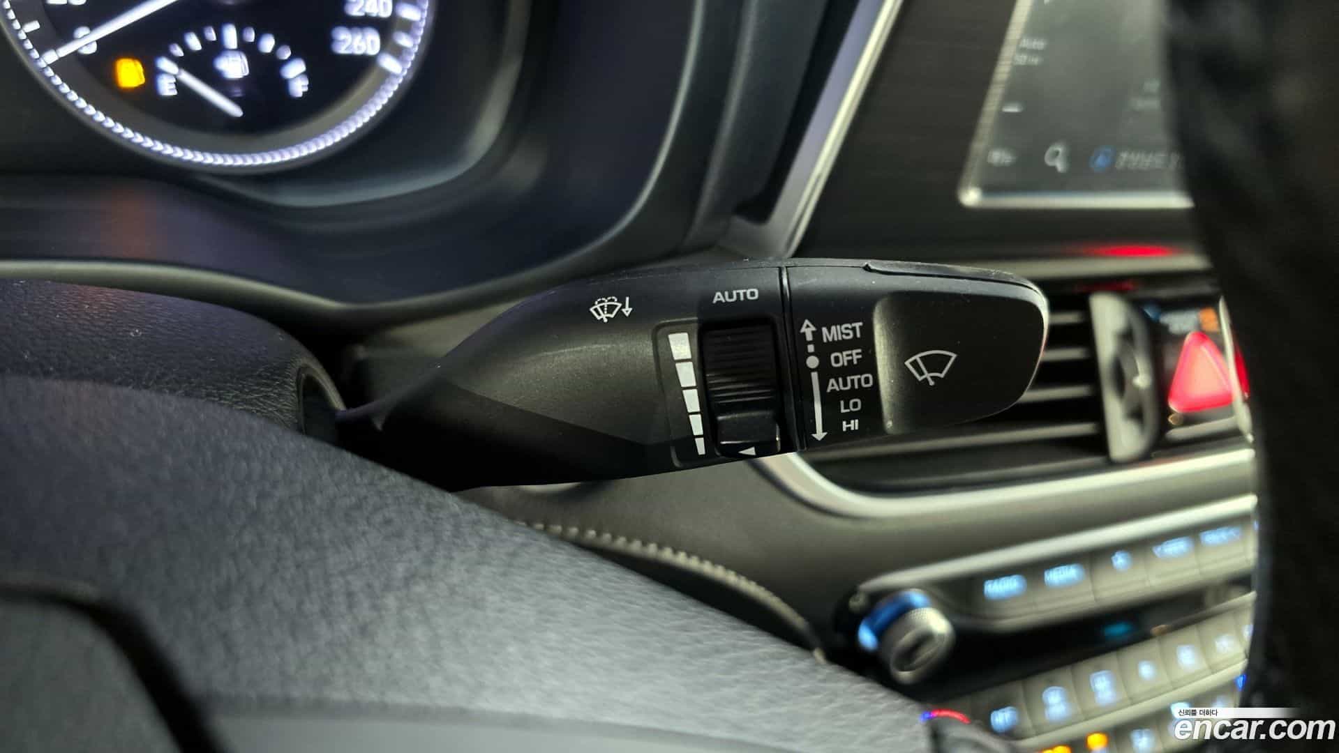 Grandeur Hyundai 2018.6-OPTION-023