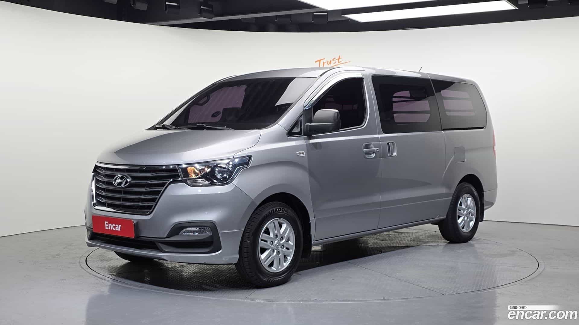 Starex Hyundai 2018.11-OUTER-001