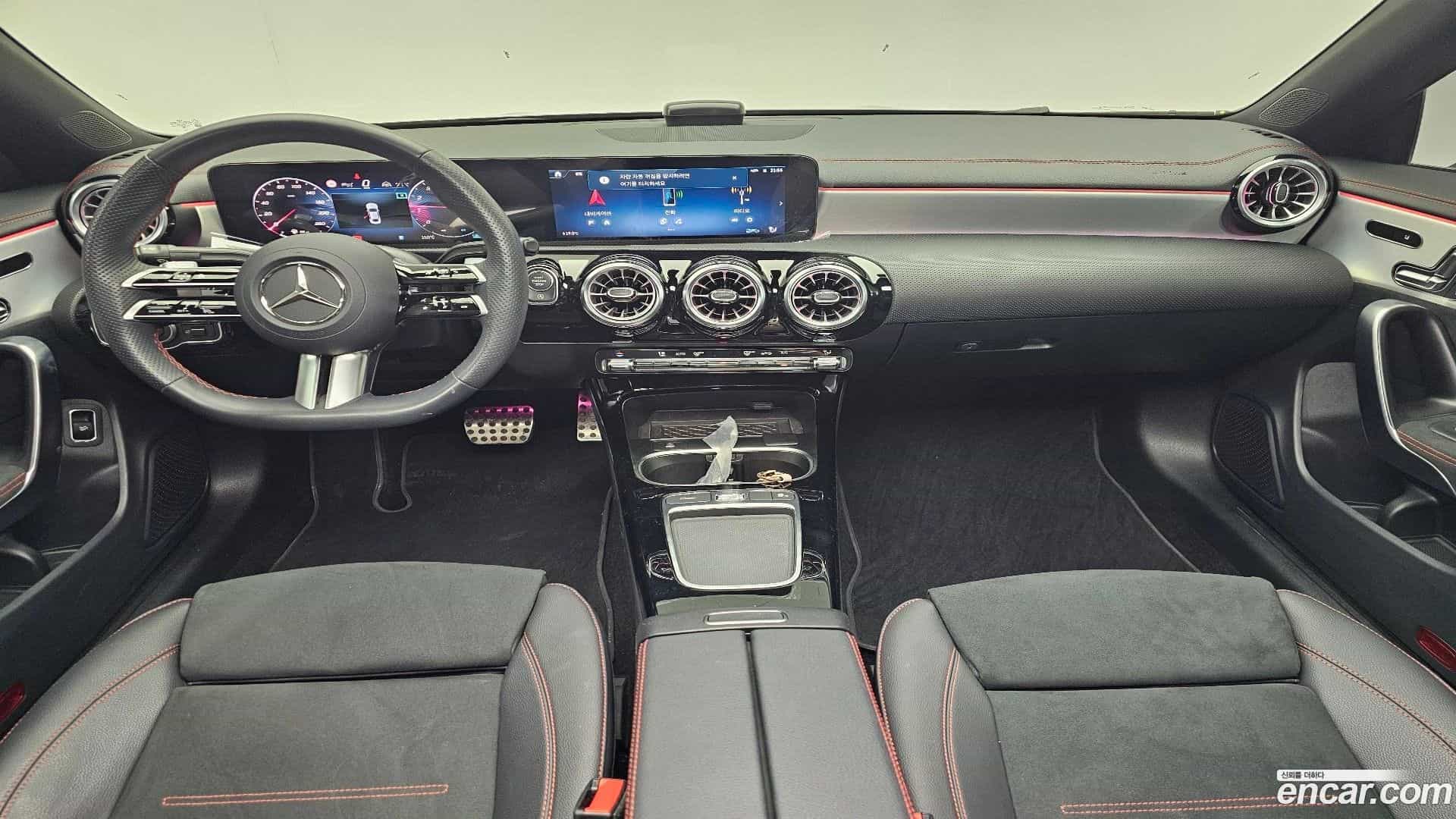 CLA-Class Mercedes-Benz 2025.4-INNER-007