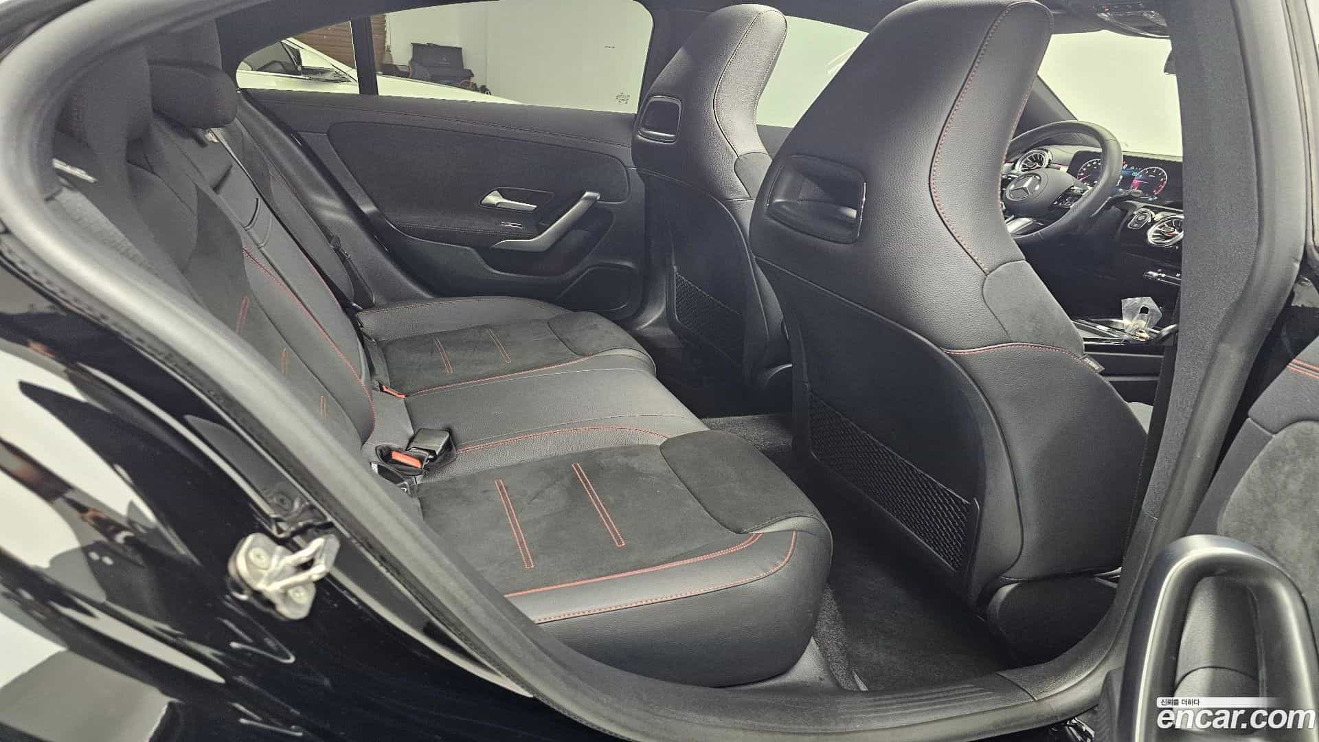 CLA-Class Mercedes-Benz 2025.4-OPTION-016