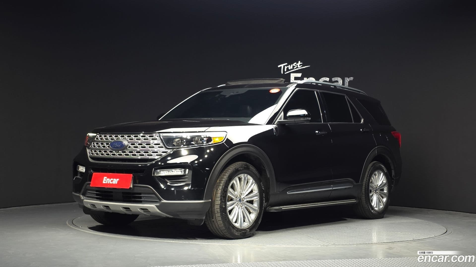 Main__Slider__Photo:Explorer Ford 2020.0-0