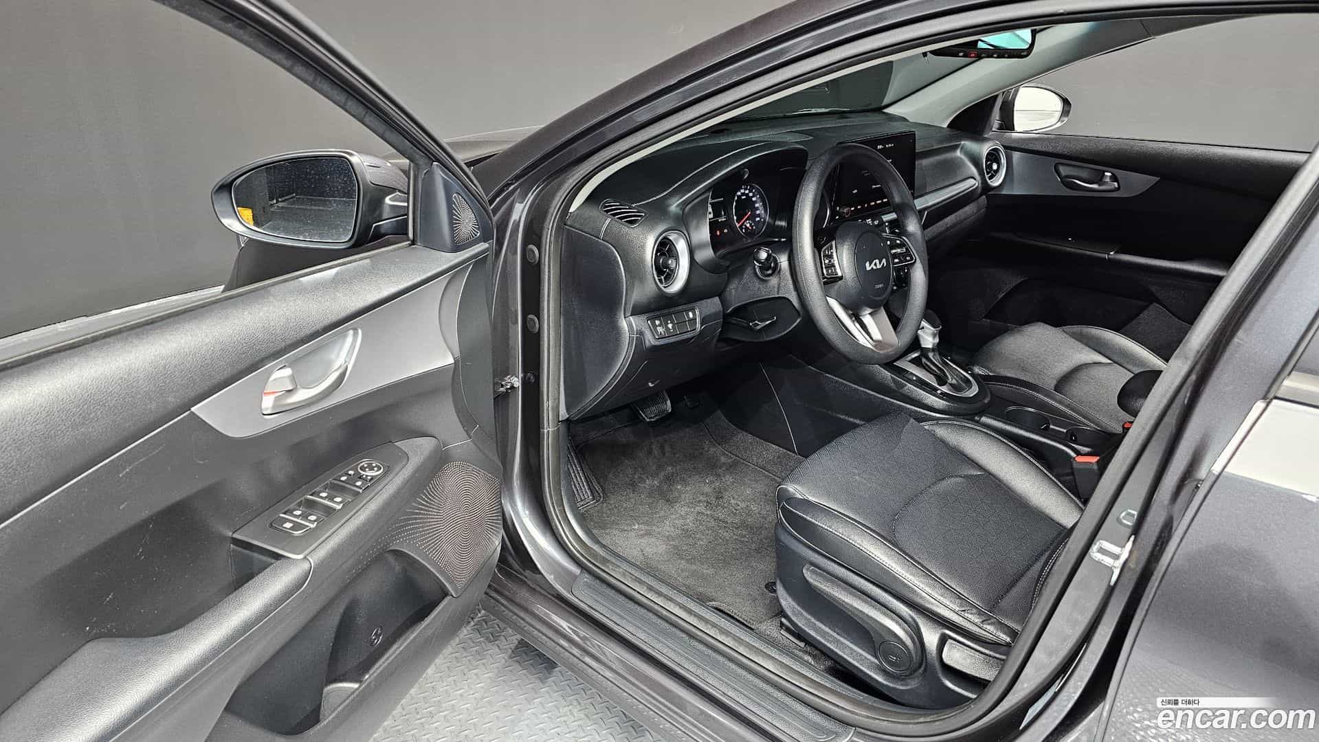 K3 Kia 2021.11-INNER-010