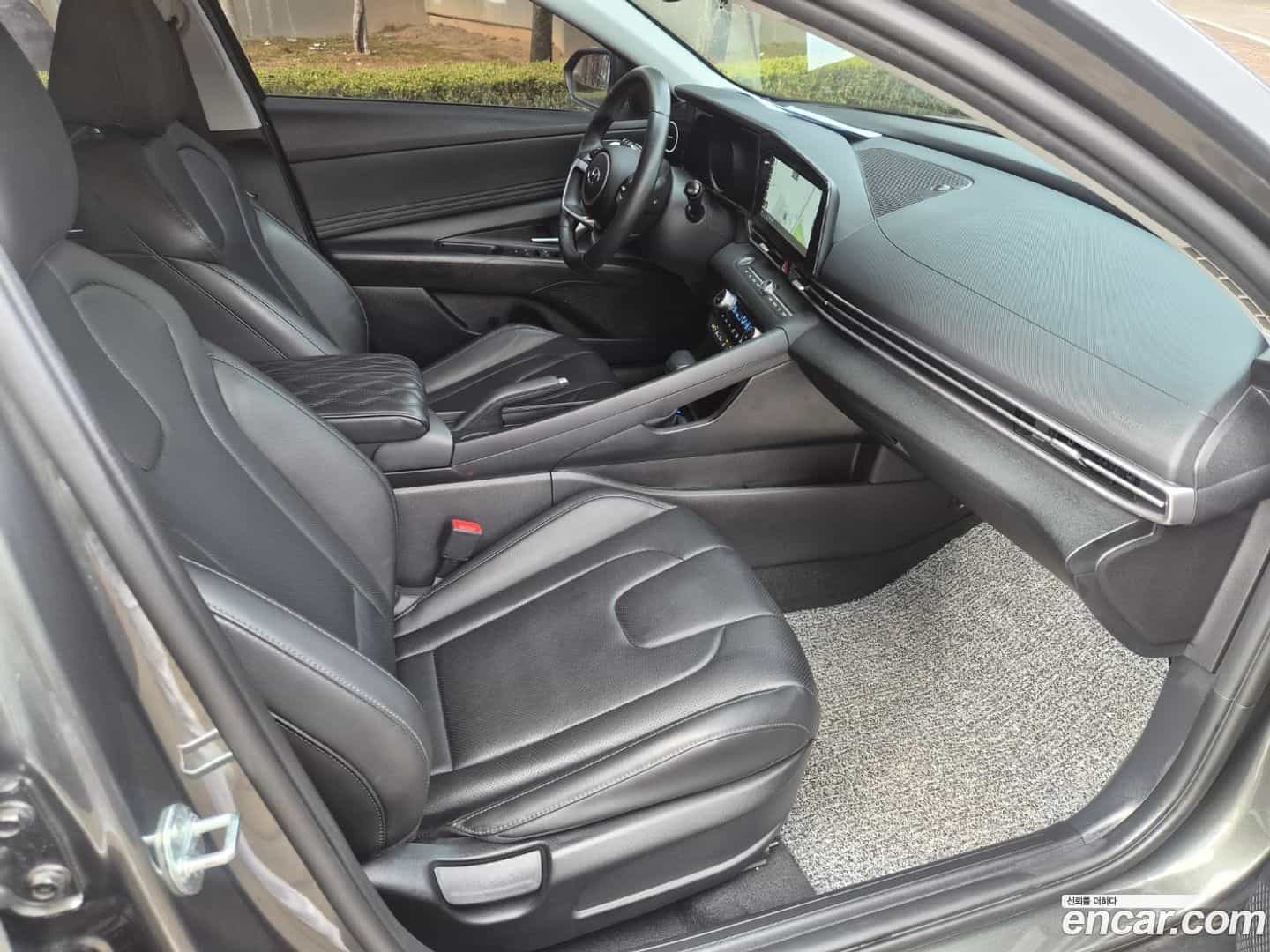 AVANTE Hyundai 2022.0-INNER-009