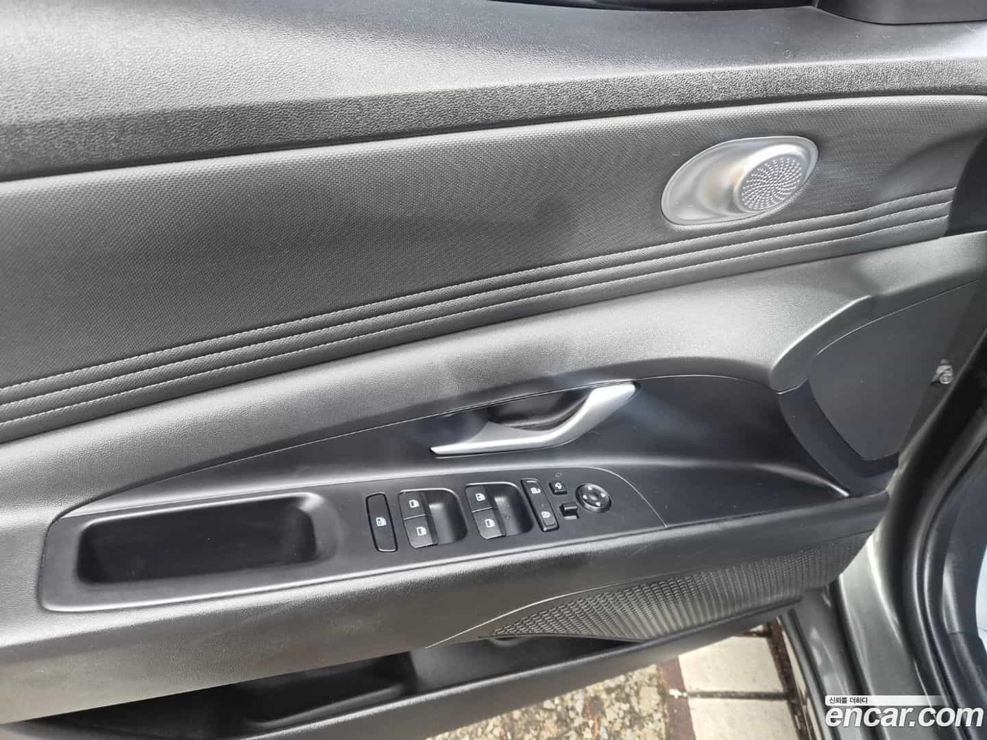 AVANTE Hyundai 2022.0-OPTION-020