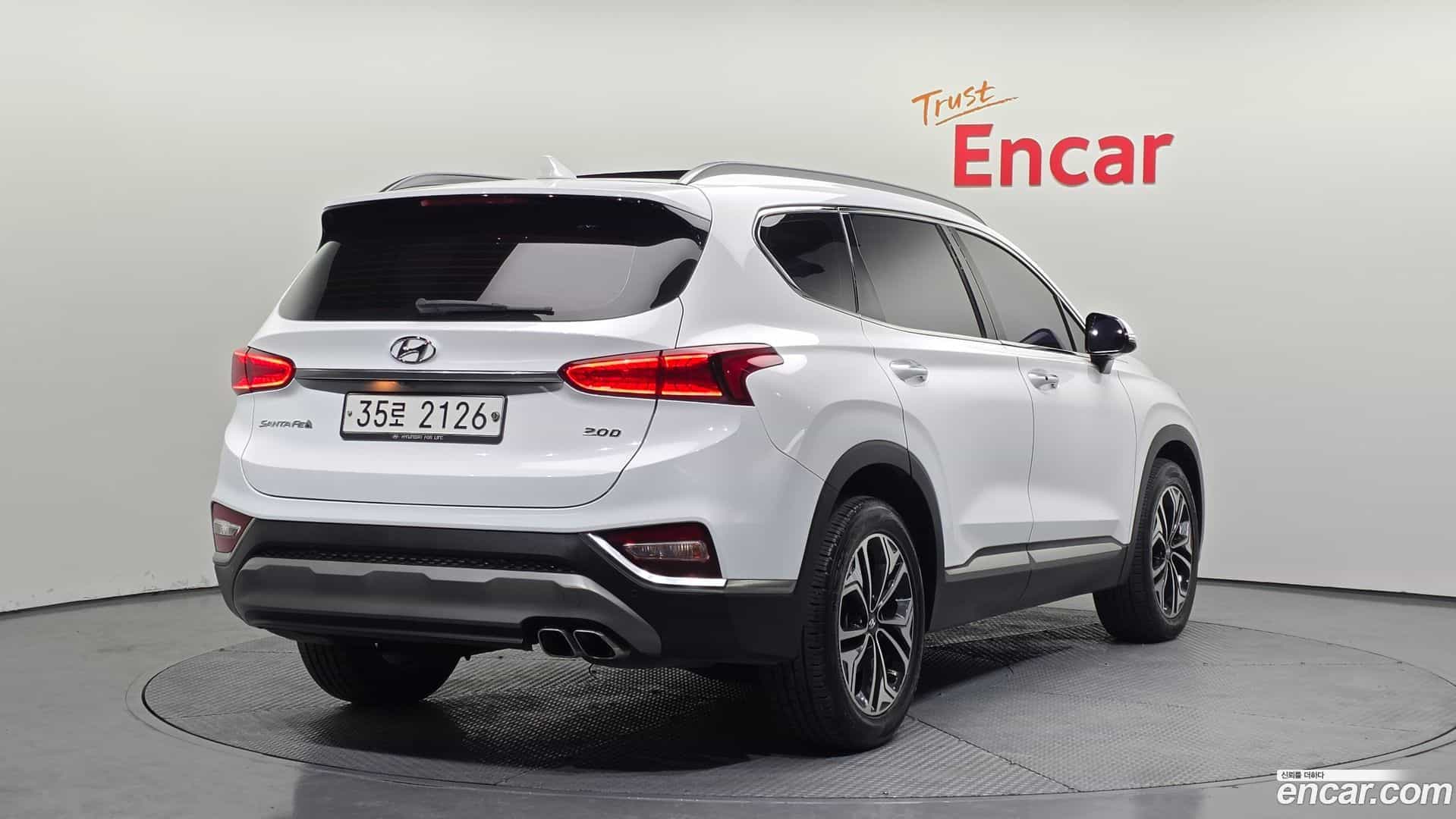 Santafe Hyundai 2018.6-OUTER-002